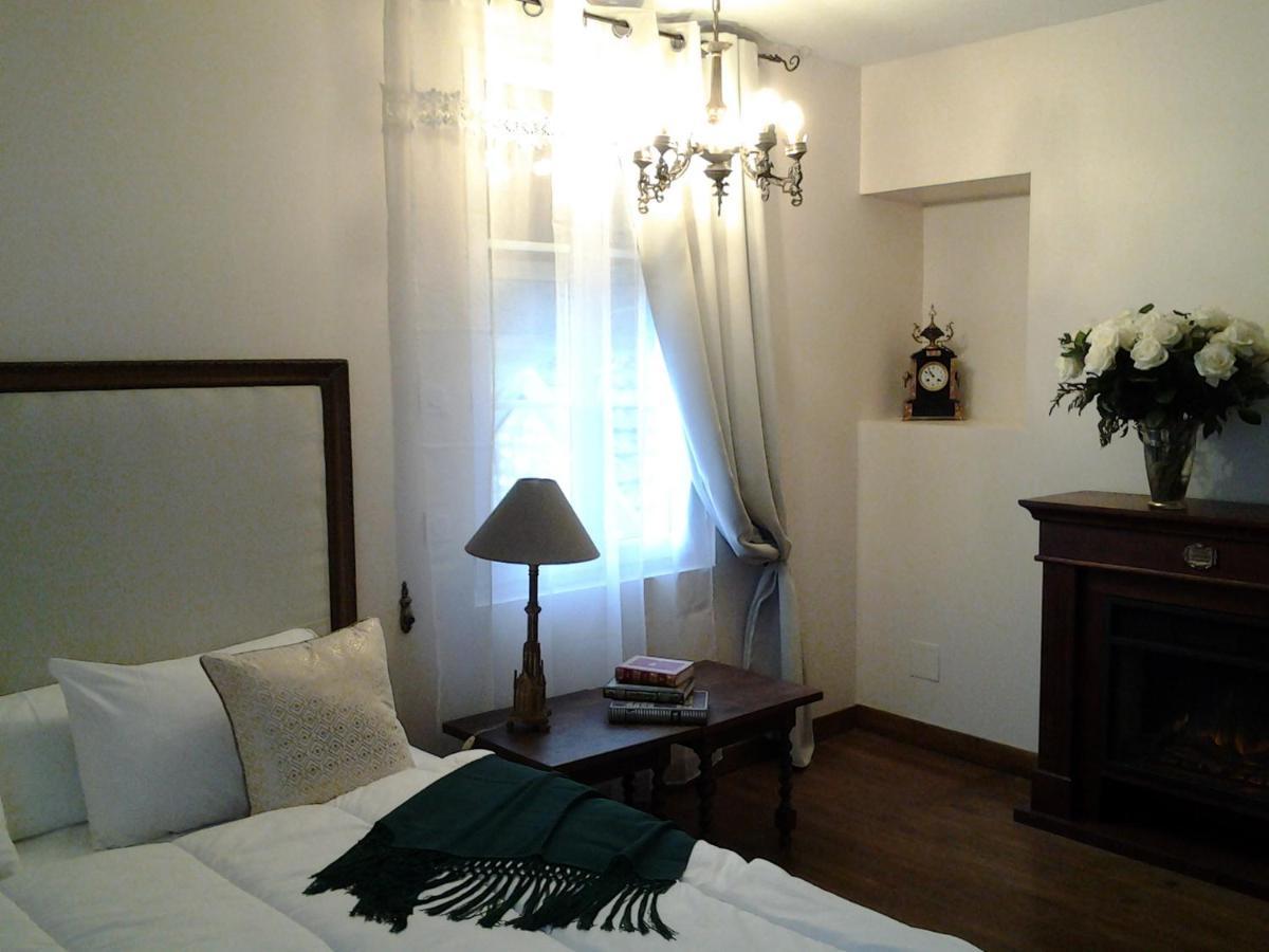 Le Manoir Des Roches Bed & Breakfast Bourre Bagian luar foto